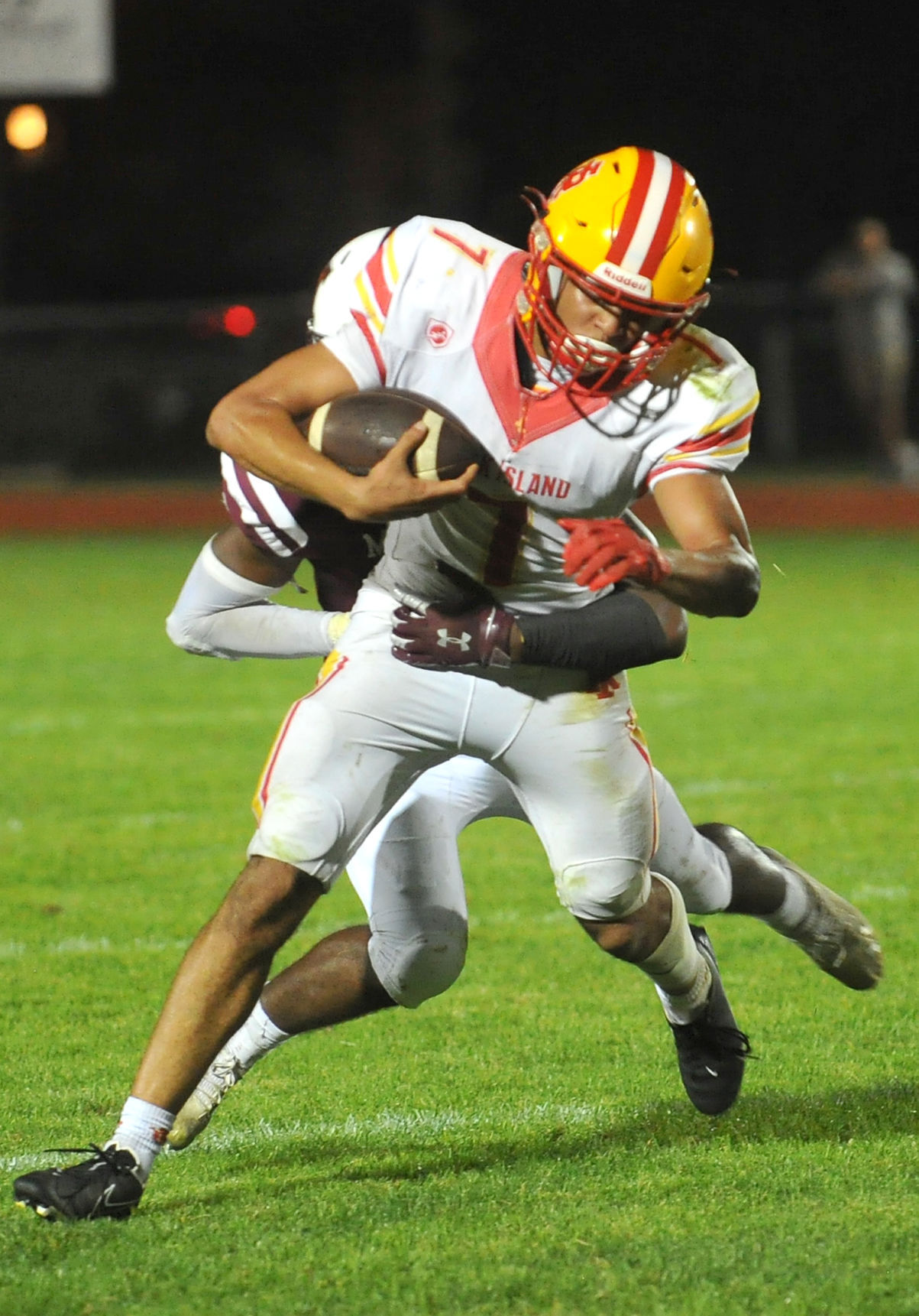 091721-qc-spt-rocky-moline fball-1042